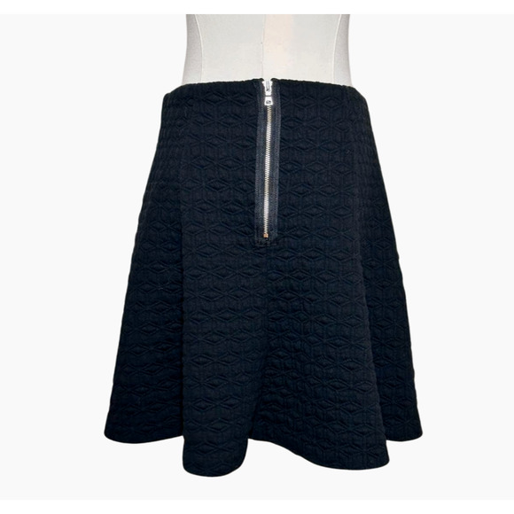 Gap Black Quilt Texture Cotton Blend Stretch A Line Skater Mini Skirt Medium - Picture 3 of 5